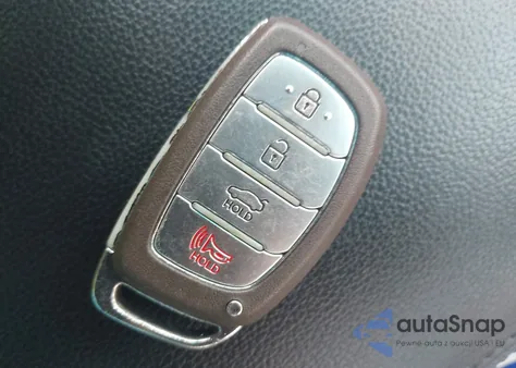 2016 Hyundai Elantra Value Edition z USA, uszkodzony, nr VIN 5NPDH4AE3GH682039